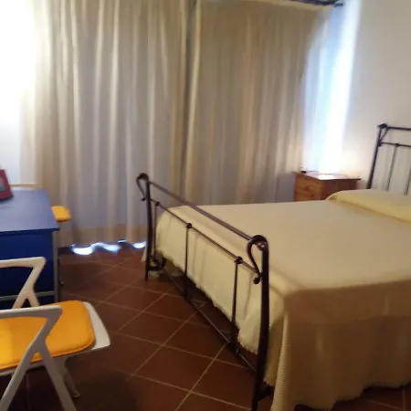 Con Piscina * Стинтино