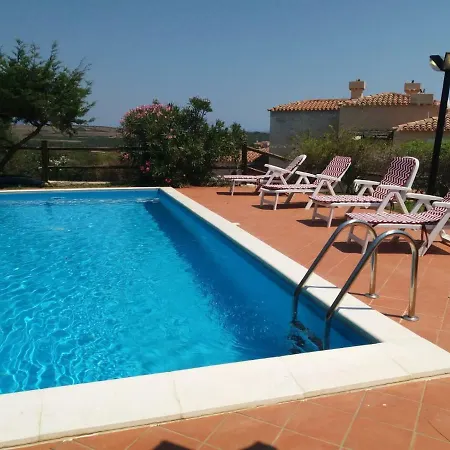 Con Piscina * 斯廷蒂诺