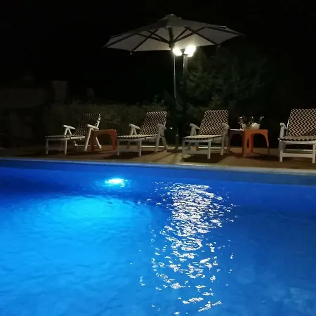 Con Piscina